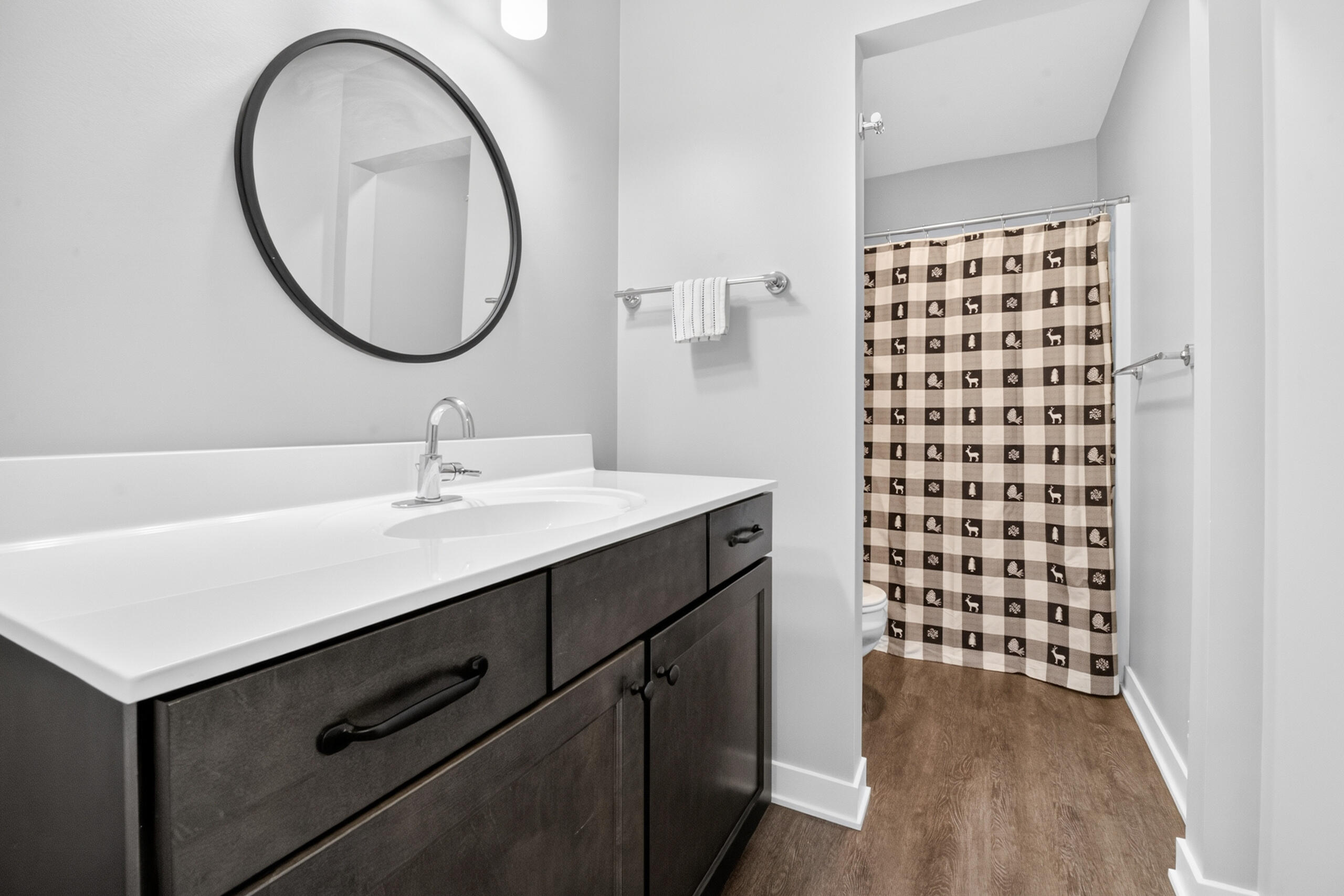 3848 Wetherington Pointe Kalamazoo, MI 49009 - Photo 19 of 36 main floor guest bath