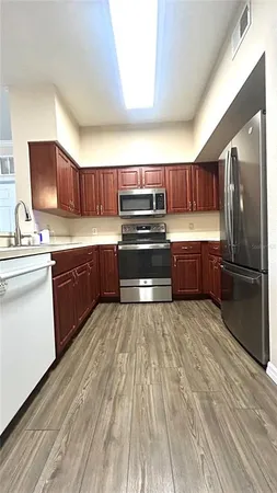 $2,200 | 10000 Southwest 52nd Avenue, Unit 7, Gainesville, FL 32608