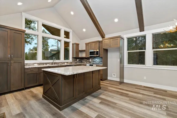 $779,000 | 136 Jacks Loop, Donnelly, ID 83615