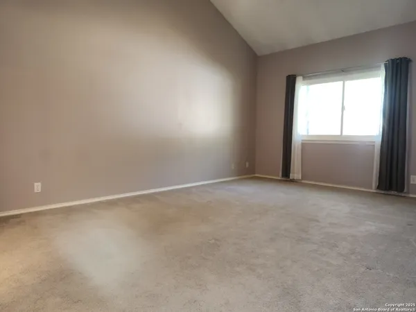 $1,925 | 14038 Fairway Oaks, San Antonio, TX 78217