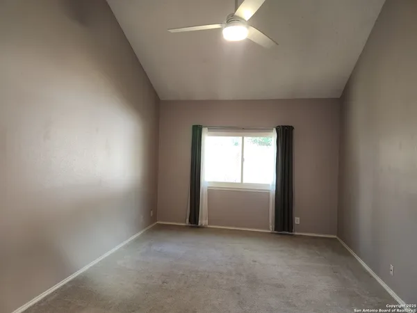 $1,925 | 14038 Fairway Oaks, San Antonio, TX 78217