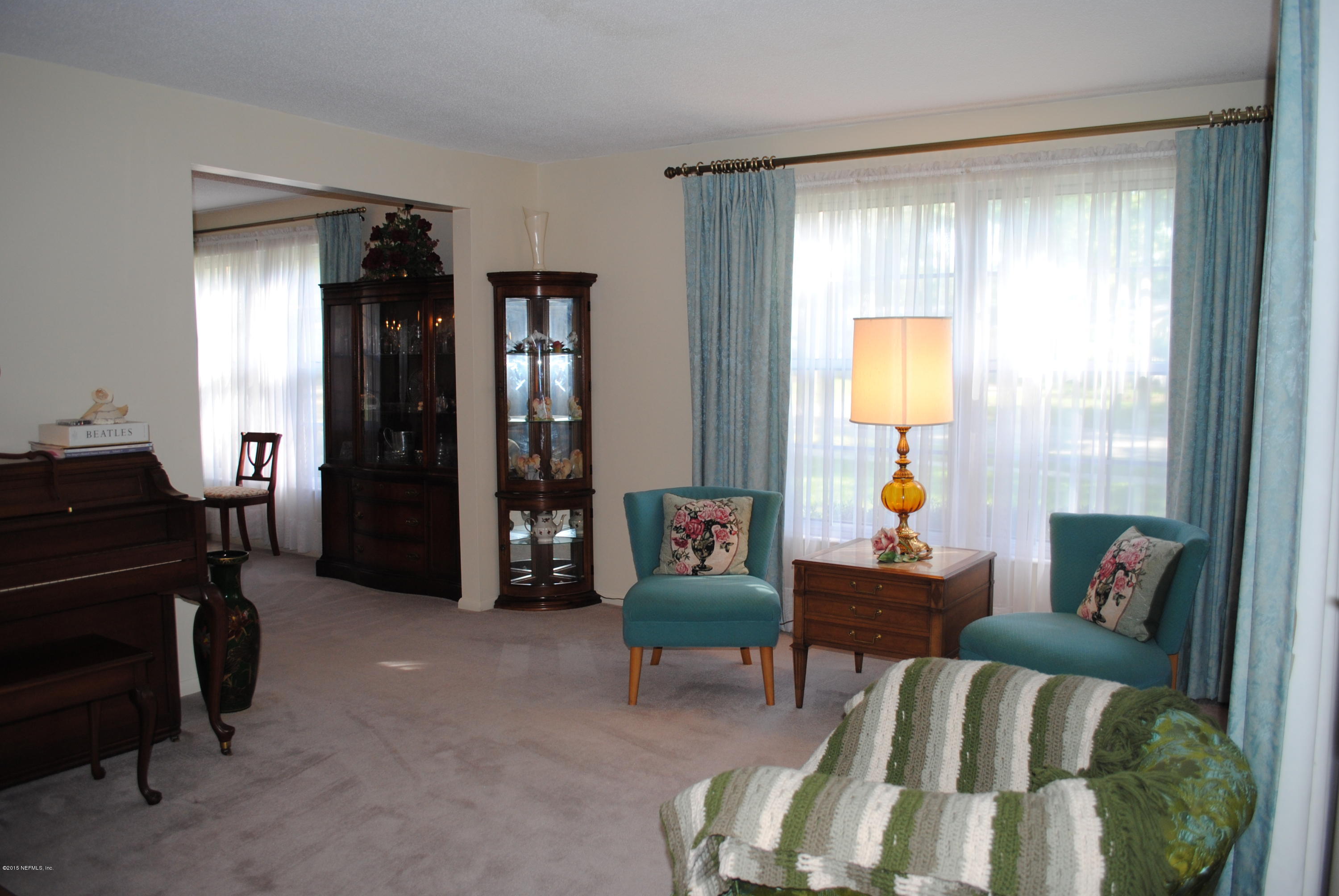 3354 Sequoia Road Orange Park, FL 32073 - Photo 8 of 27 Living Room