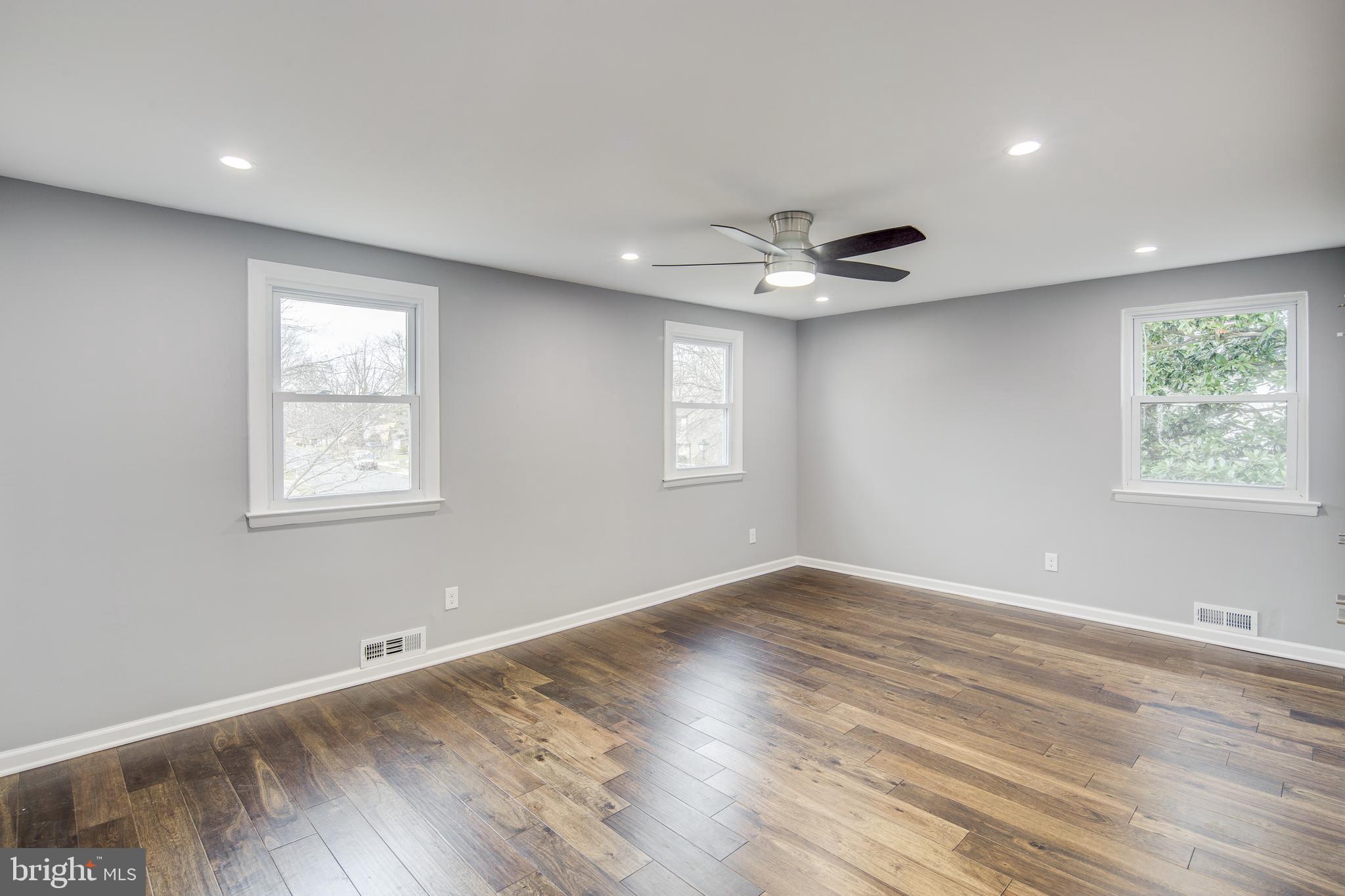 1921 Kings Point Road Cherry Hill, NJ 08003 - Photo 18 of 23 Gallery Image 18