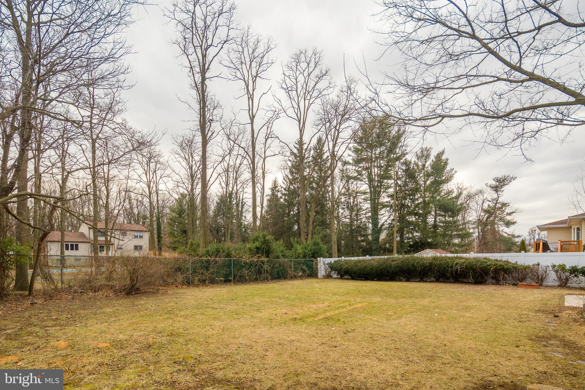 1921 Kings Point Road Cherry Hill, NJ 08003 - Photo 21 of 23 Gallery Image 21