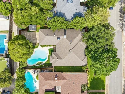 $800,000 | 6931 Brentfield Drive, Dallas, TX 75248