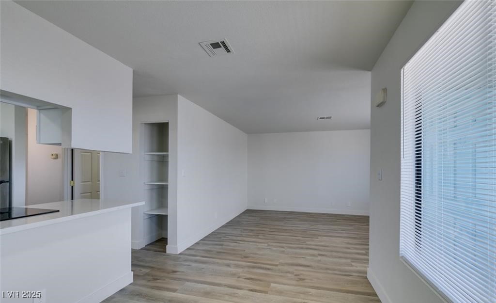 6932 Kilgore Drive, Unit C Las Vegas, NV 89156 - Photo 6 of 32