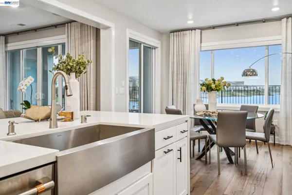 $945,000 | 2827 Irish Mdw Way, Lathrop, CA 95330