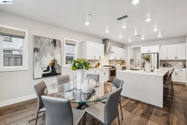 $945,000 | 2827 Irish Mdw Way, Lathrop, CA 95330