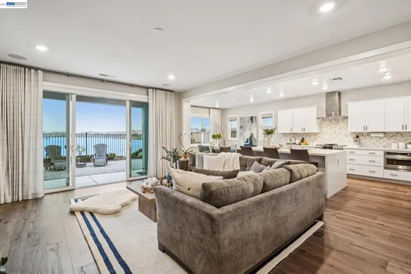 $945,000 | 2827 Irish Mdw Way, Lathrop, CA 95330