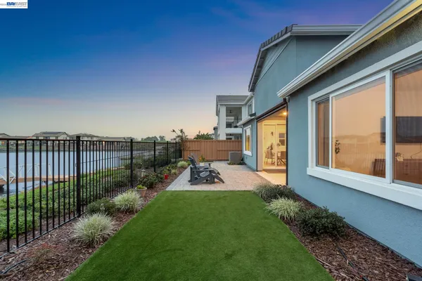 $945,000 | 2827 Irish Mdw Way, Lathrop, CA 95330