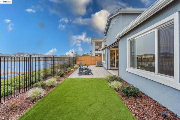 $945,000 | 2827 Irish Mdw Way, Lathrop, CA 95330