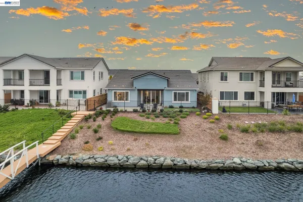 $945,000 | 2827 Irish Mdw Way, Lathrop, CA 95330