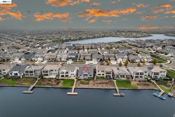 $945,000 | 2827 Irish Mdw Way, Lathrop, CA 95330