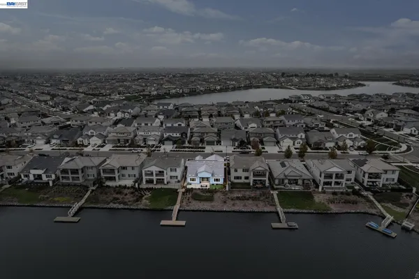 $945,000 | 2827 Irish Mdw Way, Lathrop, CA 95330