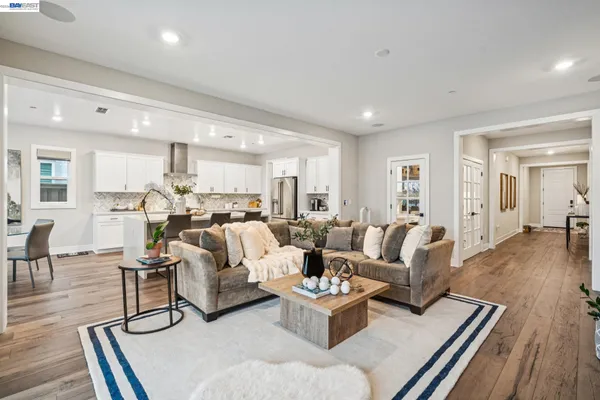 $945,000 | 2827 Irish Mdw Way, Lathrop, CA 95330