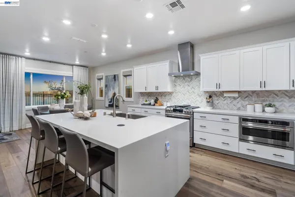 $945,000 | 2827 Irish Mdw Way, Lathrop, CA 95330