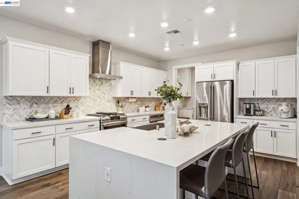 $945,000 | 2827 Irish Mdw Way, Lathrop, CA 95330