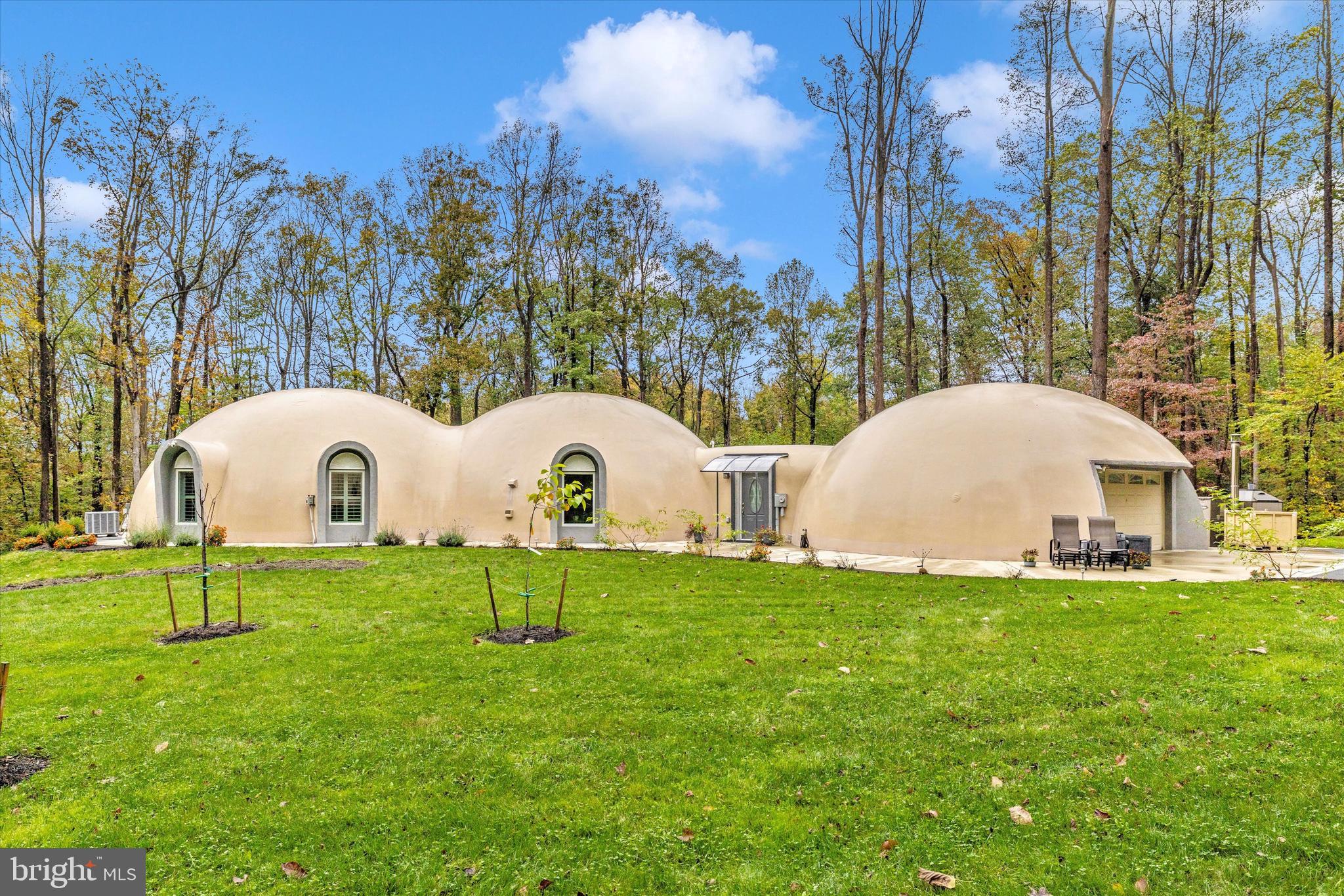 4940 Fox Tower Road Smithsburg, MD 21783 - Photo 30 of 41 a view of a garden