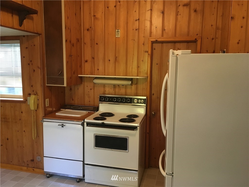 504 North 76th Street Seattle, WA 98103 - Photo 5 of 10