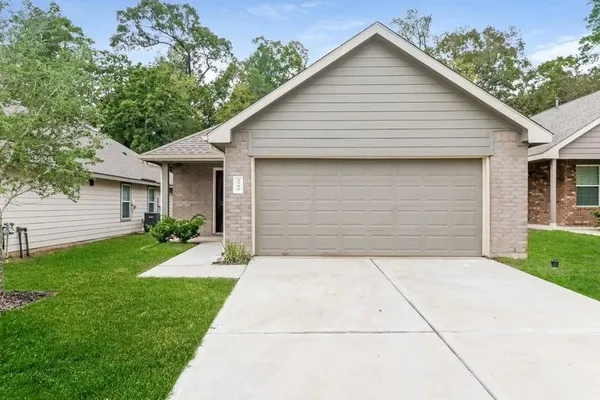 $1,795 | 2752 Madison Court, Conroe, TX 77304