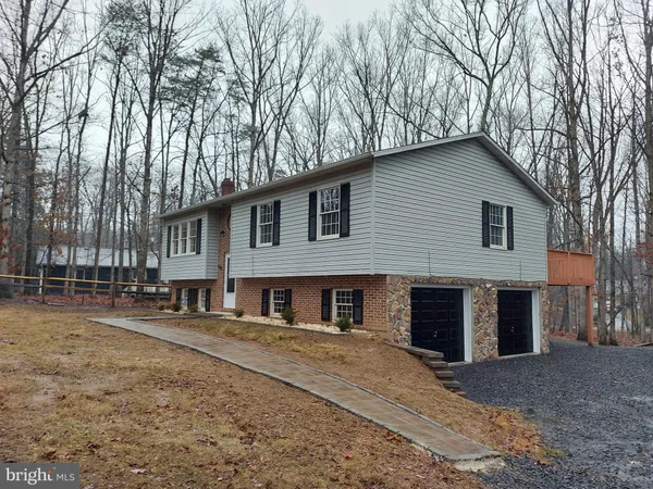 $389,000 | 103 Northwood Circle, Cross Junction, VA 22625