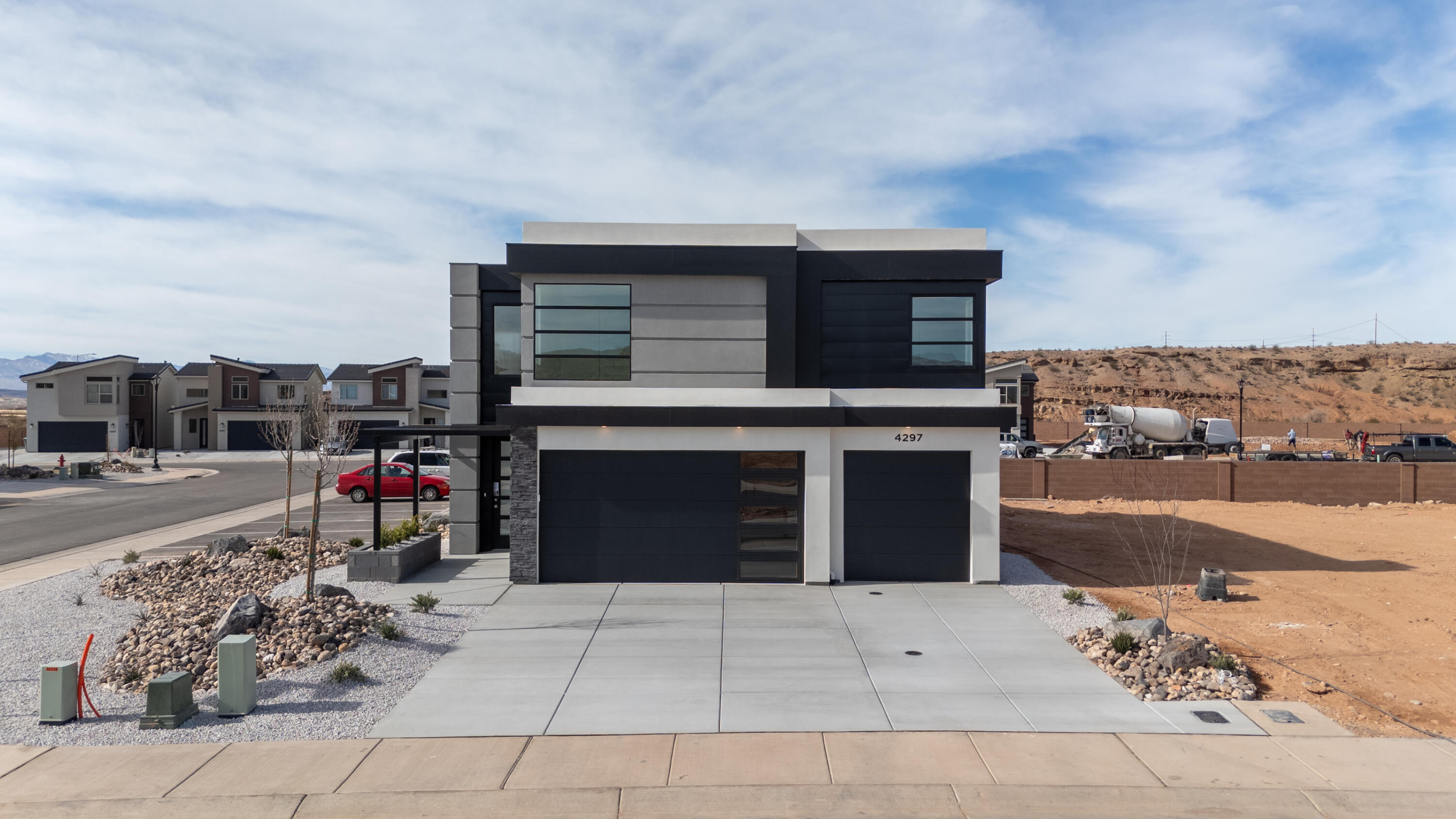 318 Desert Reflection Street St. George, UT 84790 - Photo 2 of 34 DJI_20260224150342_0432_D