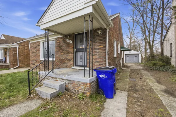 $1,375 | 20267 Ashton Avenue, Detroit, MI 48219