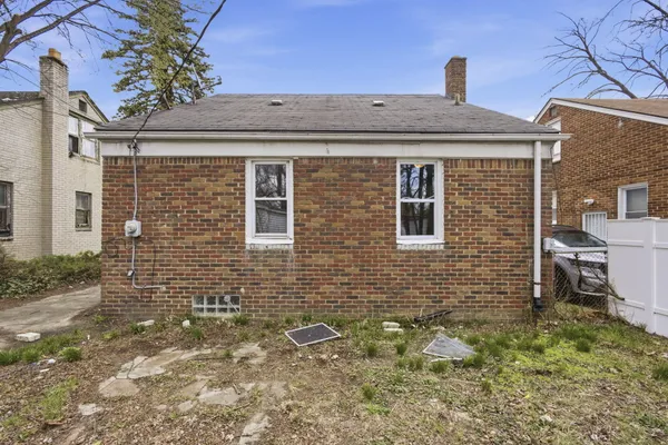 $1,375 | 20267 Ashton Avenue, Detroit, MI 48219