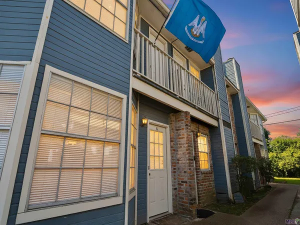 $100,000 | 830 Meadow Glen Avenue, Unit A, Zachary, LA 70791