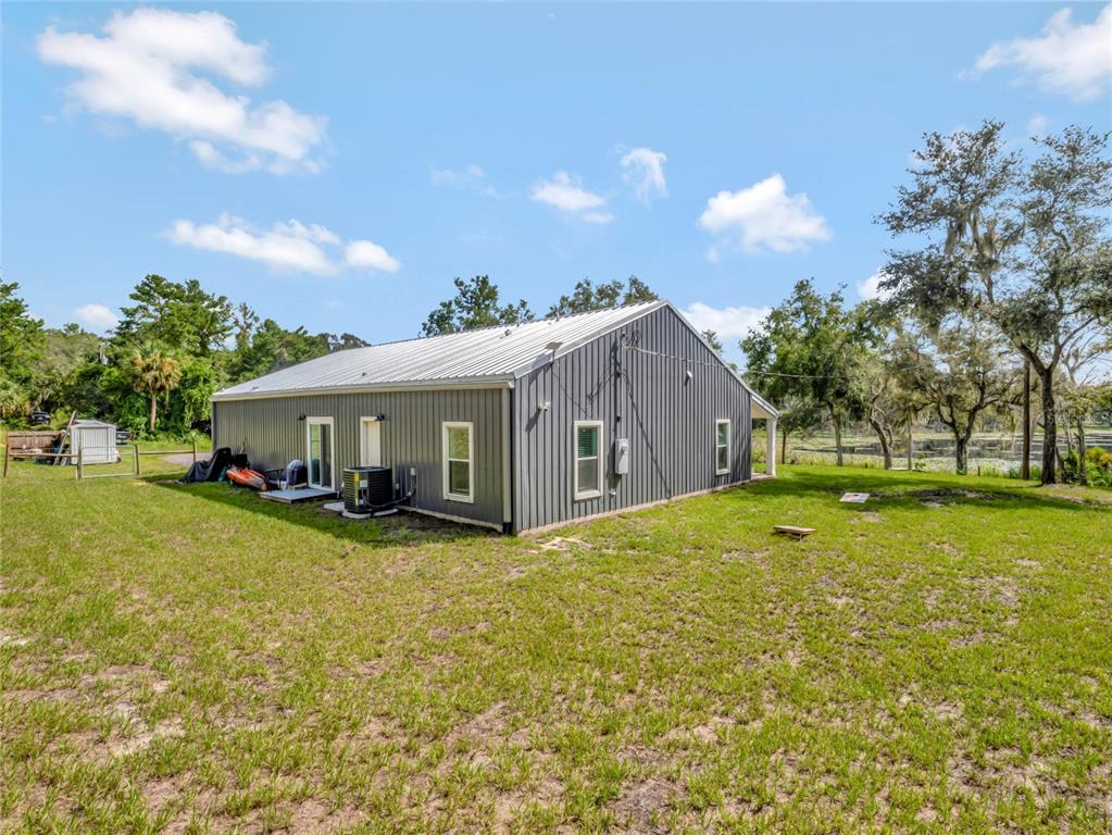 296 Lake Geneva Road Geneva, FL 32732 - Photo 28 of 40 Gallery Image 28
