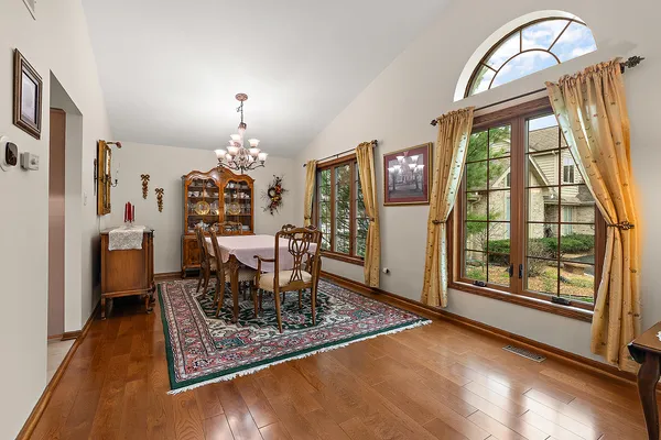 $650,000 | 10711 Landings Drive, Orland Park, IL 60467
