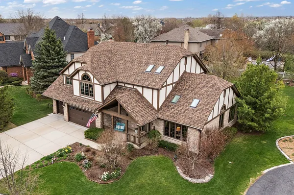 $650,000 | 10711 Landings Drive, Orland Park, IL 60467