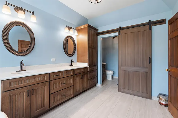$650,000 | 10711 Landings Drive, Orland Park, IL 60467
