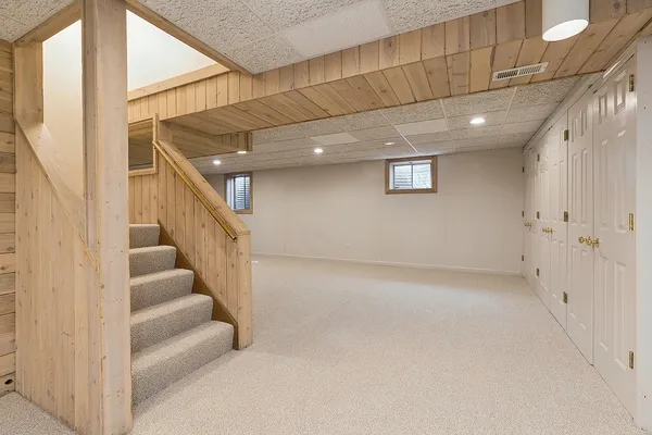$650,000 | 10711 Landings Drive, Orland Park, IL 60467
