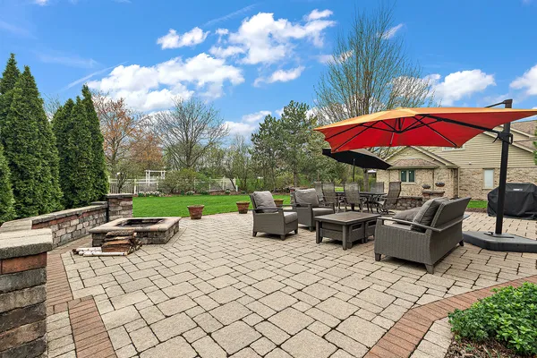 $650,000 | 10711 Landings Drive, Orland Park, IL 60467