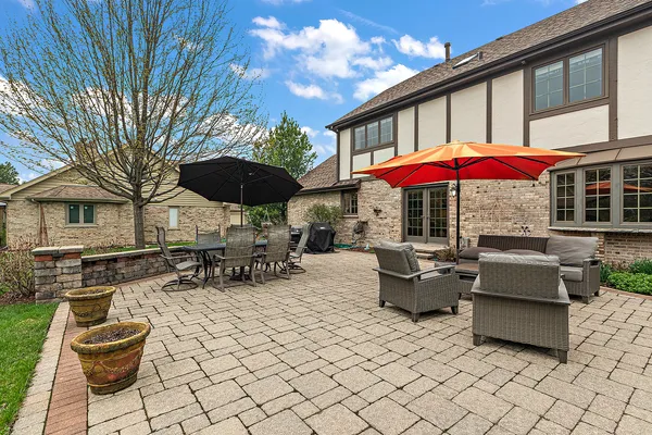 $650,000 | 10711 Landings Drive, Orland Park, IL 60467