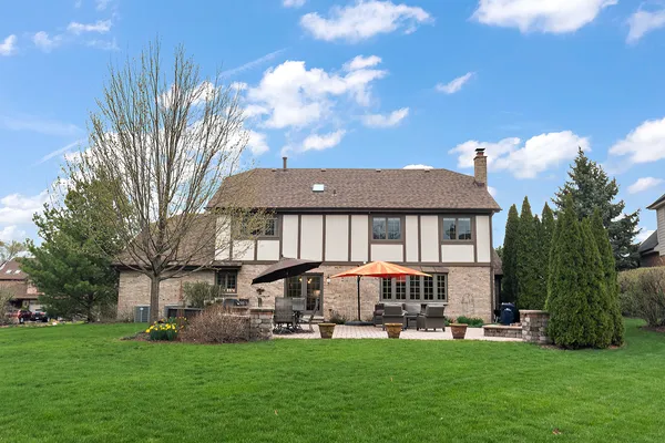 $650,000 | 10711 Landings Drive, Orland Park, IL 60467