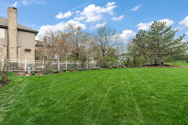 $650,000 | 10711 Landings Drive, Orland Park, IL 60467
