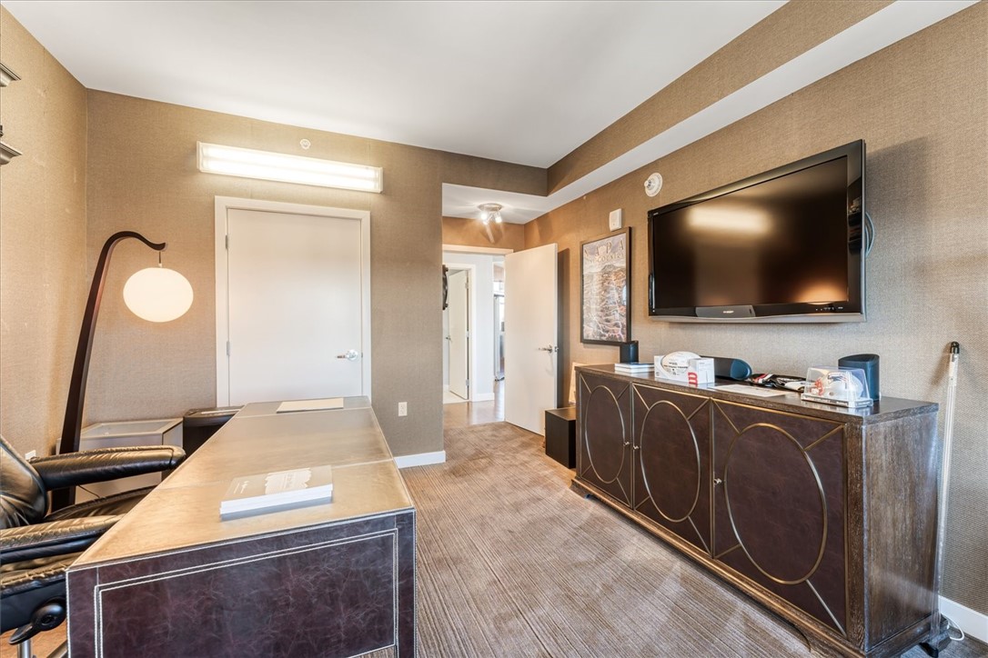 1 West Exchange Street, Unit 2604 Providence, RI 02903 - Photo 21 of 33