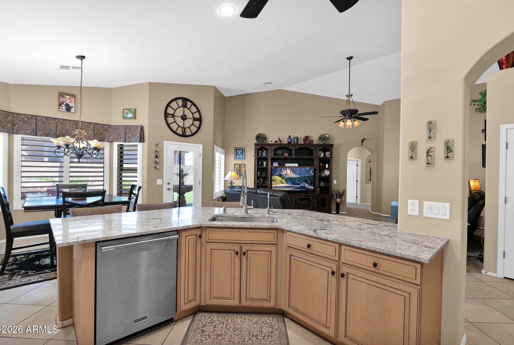 9850 Cotton Road Florence, AZ 85132 - Photo 13 of 47 9850 Cotton - 19Kitchen