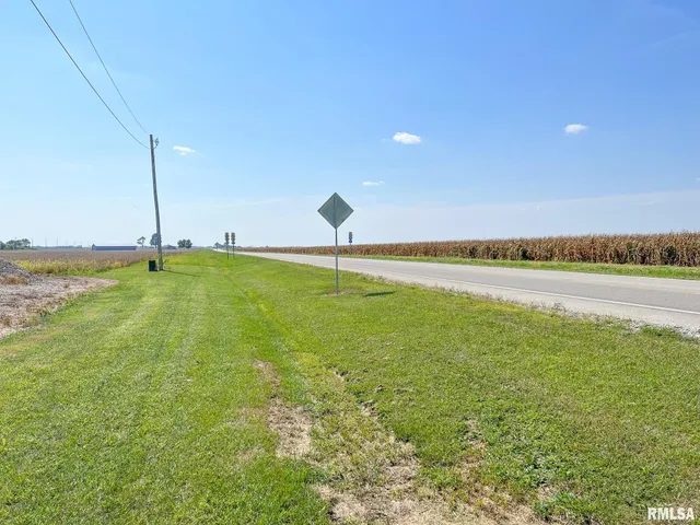 $185,000 | 4 Route Chatham Il 62629, Chatham, IL 62629
