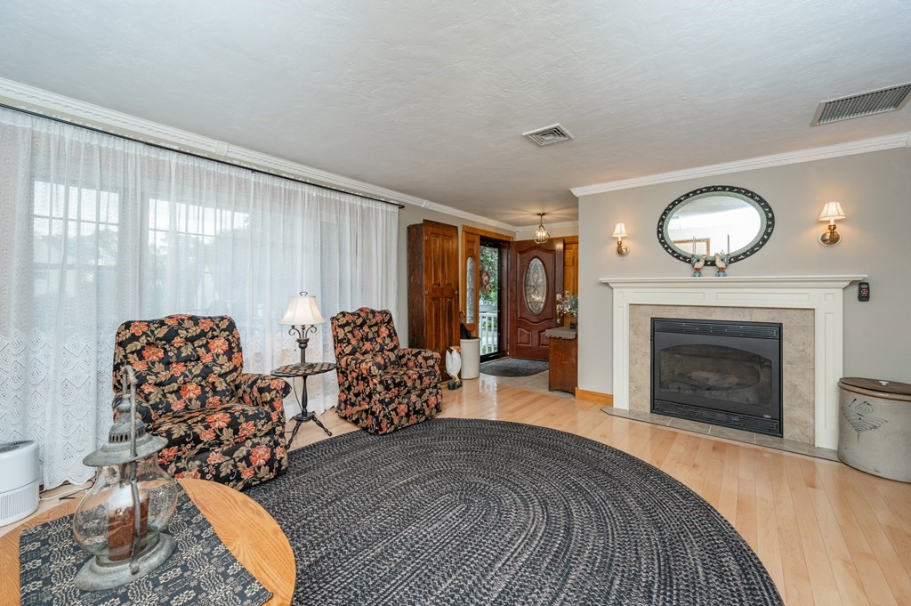 20 Dolly Drive Worcester, MA 01604 - Photo 6 of 32