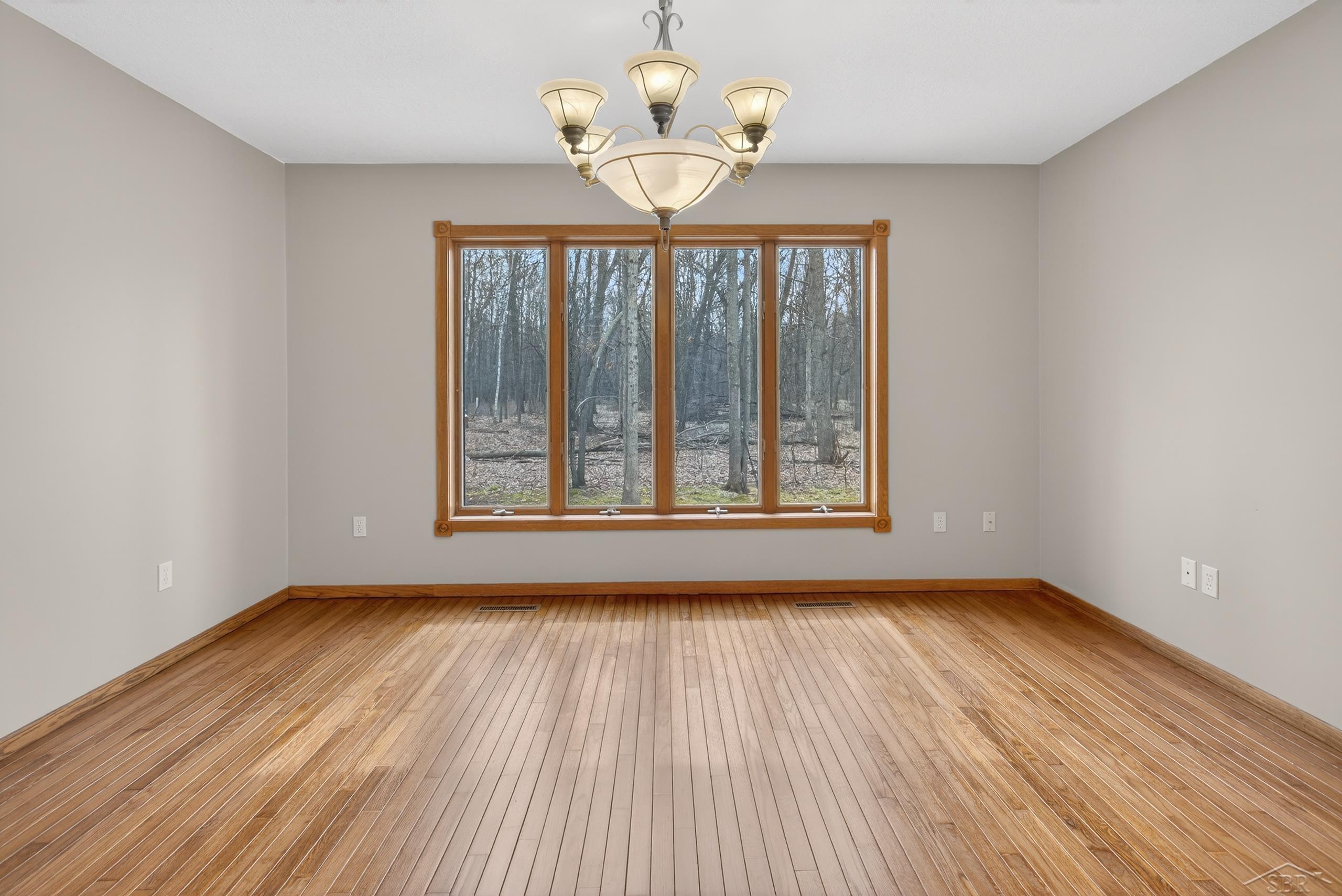 1636 East Siebert Road Midland, MI 48642 - Photo 11 of 61 50202572-1109814b-c3f4-48bc-ab59-2a55f7dc9a32.JPG
