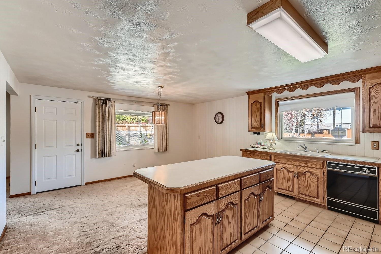 3783 Simms Street Wheat Ridge, CO 80033 - Photo 8 of 38 Gallery Image 8