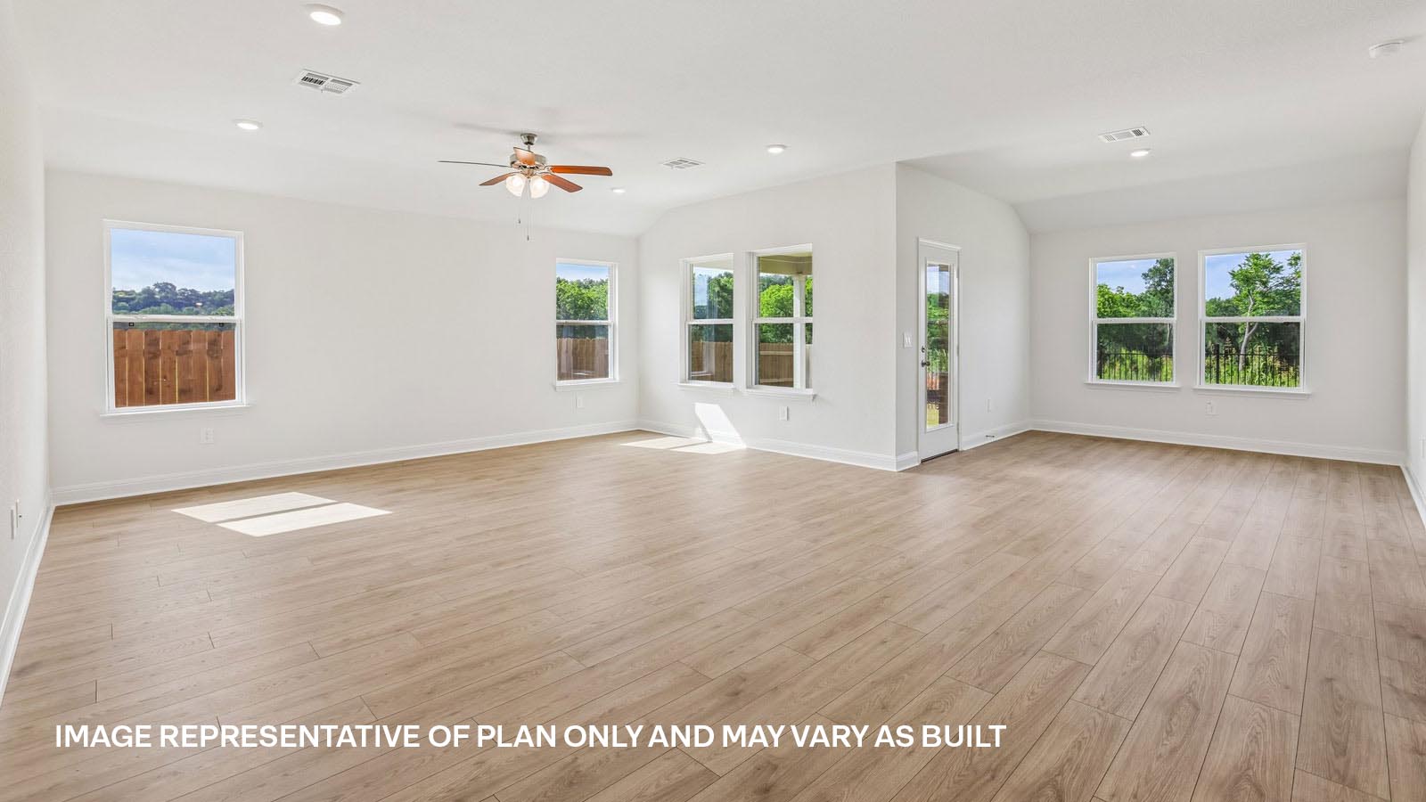 285 Rivers Edge Drive Georgetown, TX 78628 - Photo 4 of 34