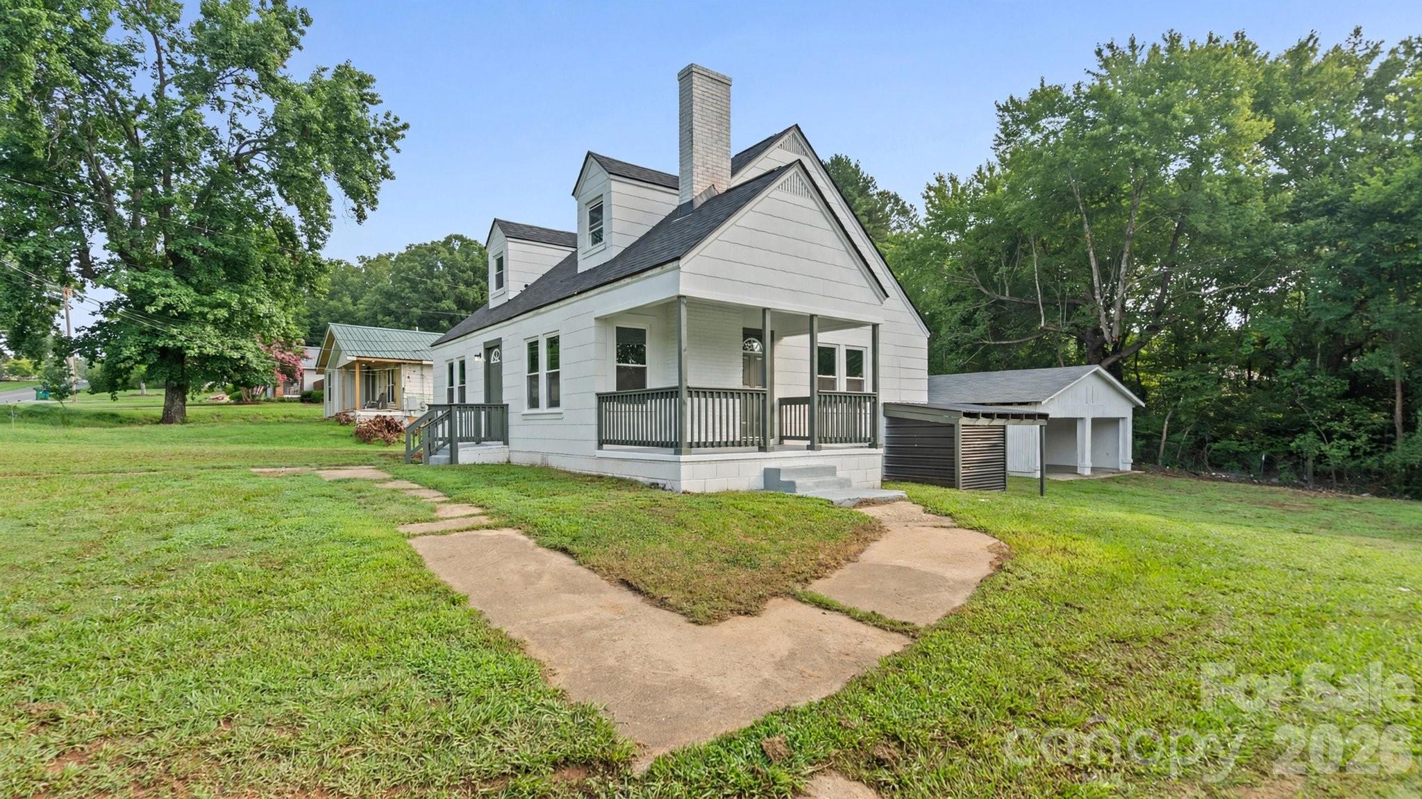 1306 Pennington Road Albemarle, NC 28001 - Photo 2 of 23 Gallery Image 2