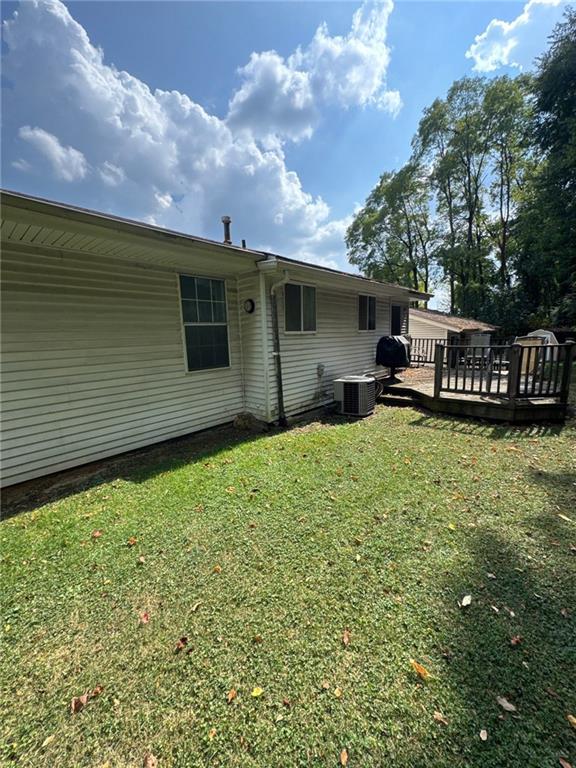 5366 Brownsville Road Pittsburgh, PA 15236 - Photo 3 of 20 a front view of a house with garden