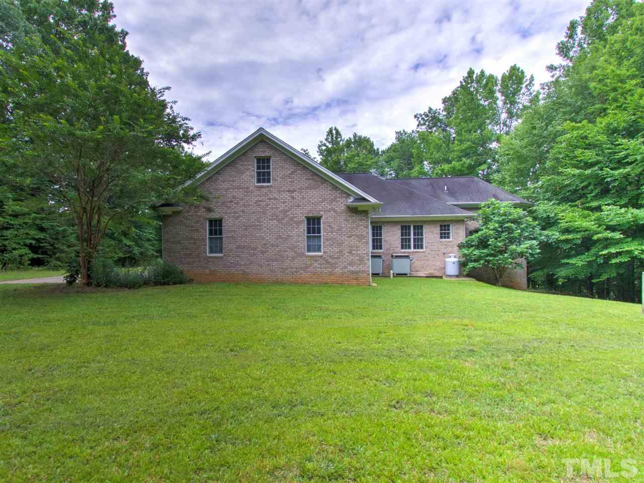 1037 Quaker Ridge Road Mebane, NC 27302 - Photo 5 of 28 Gallery Image 5