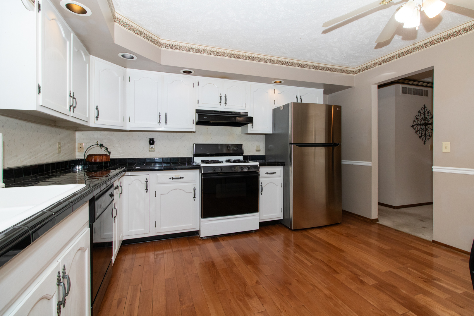 207 South Hershey Road Bloomington, IL 61704 - Photo 14 of 45