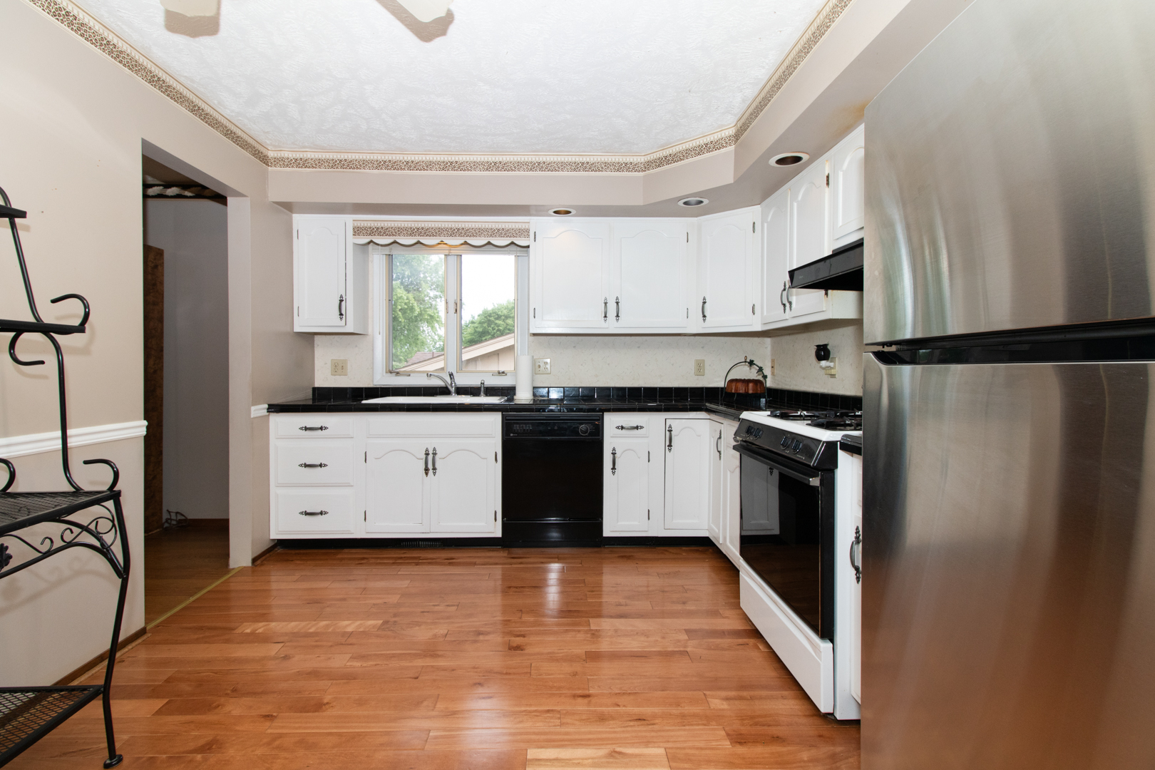 207 South Hershey Road Bloomington, IL 61704 - Photo 10 of 45